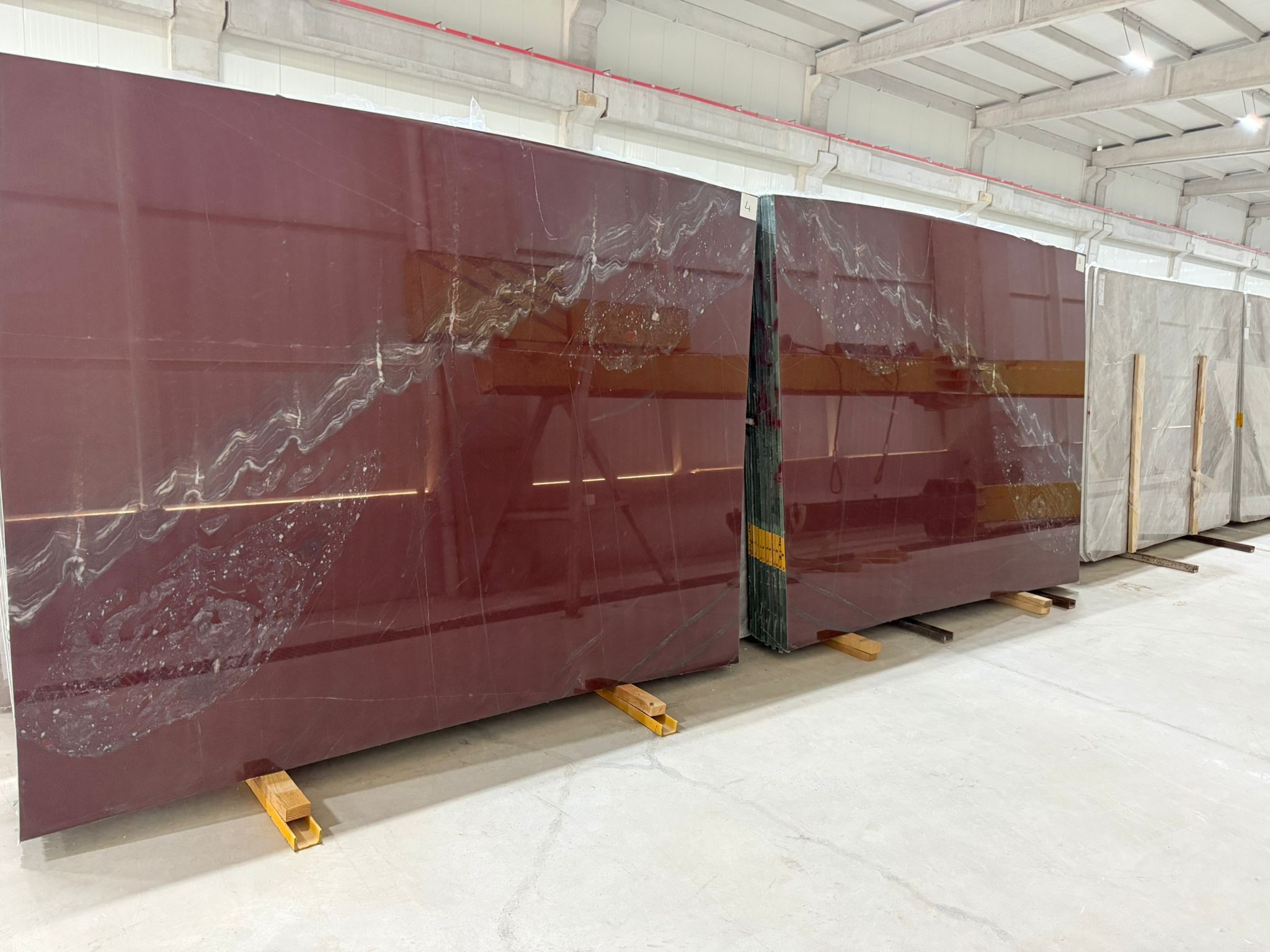 Rosso Laguna marble detail 8